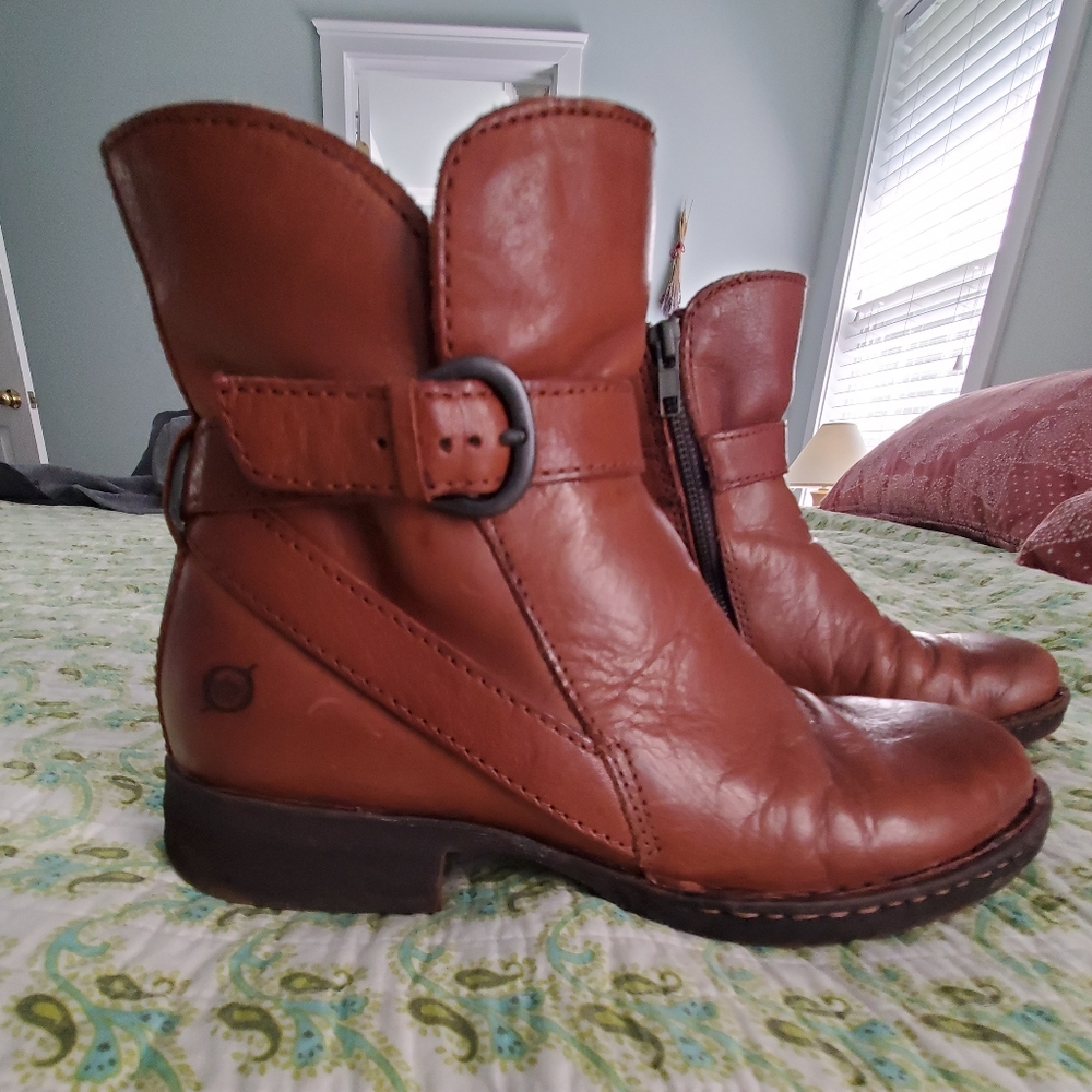 Born boots sz 8